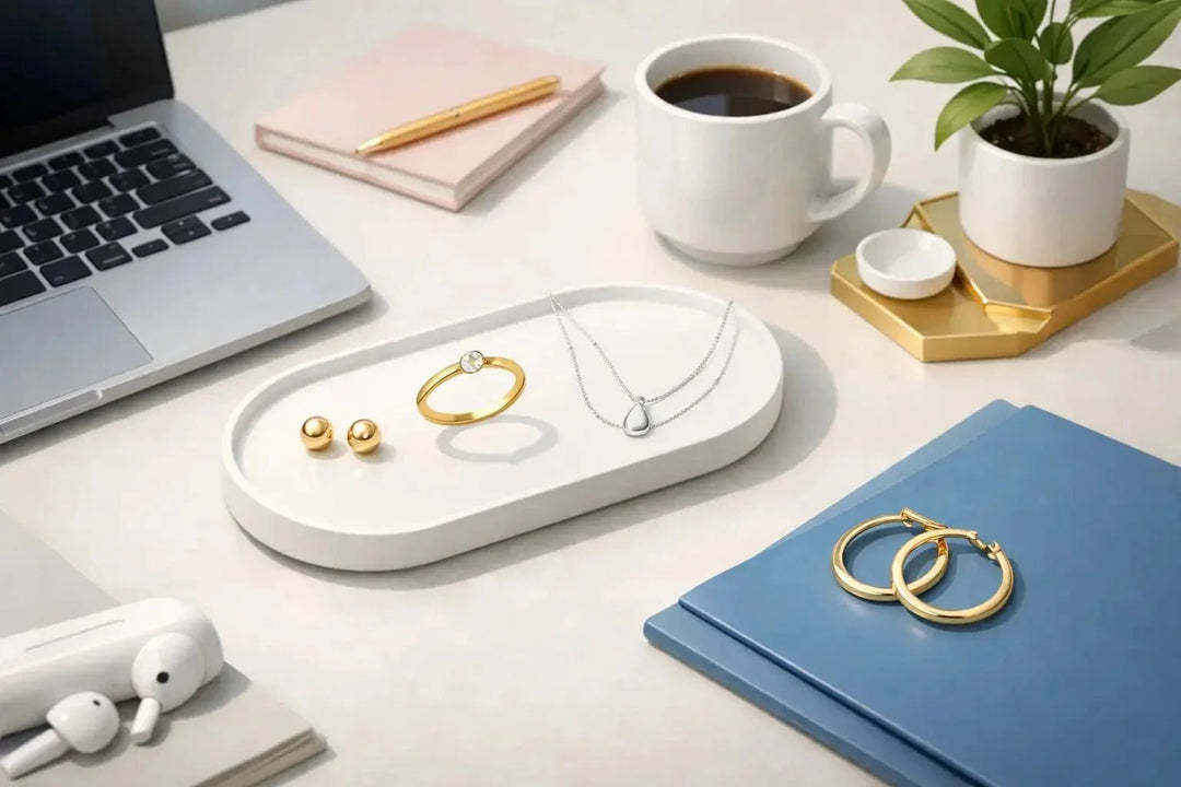 Minimalistické šperky do kanceláře stylově - Zovero